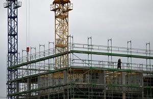 Nach Pleite von Bauträger: BGH urteilt im Februar über Weiterbau von Dachgeschoss