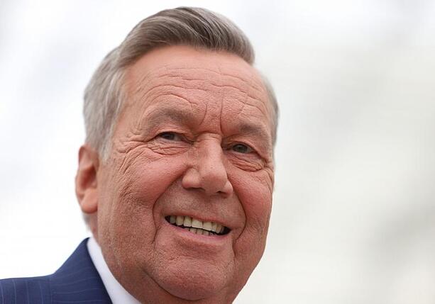 Bild vergr&ouml;&szlig;ern: Depeche Mode an Spitze der Album-Charts - Roland Kaiser auf Platz 3