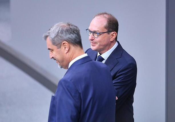 Bild vergrößern: Dobrindt: Wahlergebnis für Söder kein Denkzettel