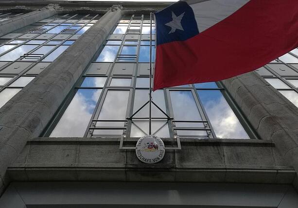 Bild vergr&ouml;&szlig;ern: Rechter Kandidat Kast gewinnt Präsidentenwahl in Chile