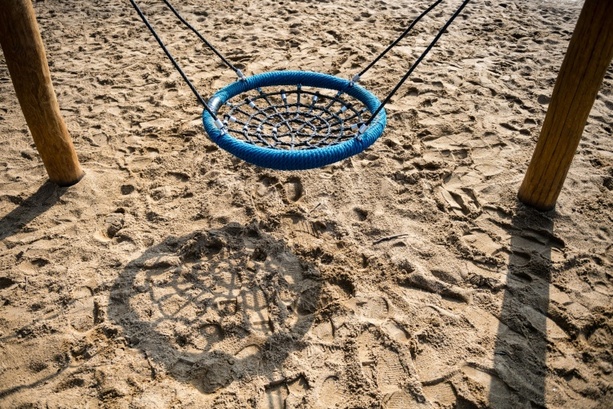 Bild vergrößern: Fälle von Kindeswohlgefährdung im Jahr 2024 mit neuem Höchststand