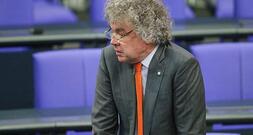 AfD-Abgeordneter wegen Hitlergruß angeklagt