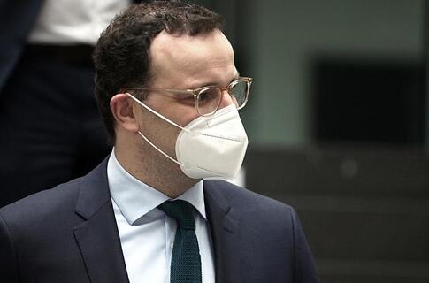 Spahn verteidigt Maskenbeschaffung in Enquete-Kommission