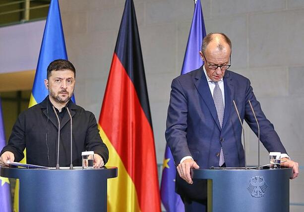 Bild vergr&ouml;&szlig;ern: Merz lobt beachtliche US-Sicherheitsgarantien für Ukraine