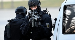 Durchsuchung wegen möglicher Anschlagspläne in Karlsruhe - Verdächtiger auf freiem Fuß