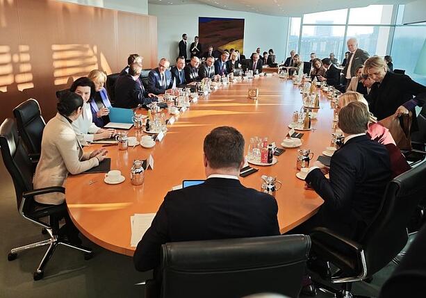 Bild vergr&ouml;&szlig;ern: Kabinett beschließt Gesetz für schnellere Infrastrukturprojekte