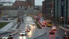 Klingbeil begrüßt EU-Pläne zur teilweisen Abkehr vom Verbrenner-Aus