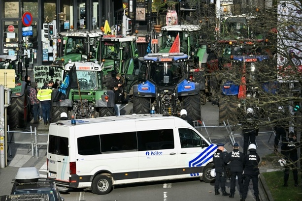 Bild vergr&ouml;&szlig;ern: Tausende Landwirte demonstrieren in Brüssel gegen Mercosur-Handelsabkommen