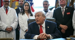 Trump: Brauche Kongress für Angriffe auf Venezuela nicht