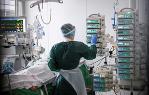 Knapp jeder Zehnte muss an Weihnachten arbeiten