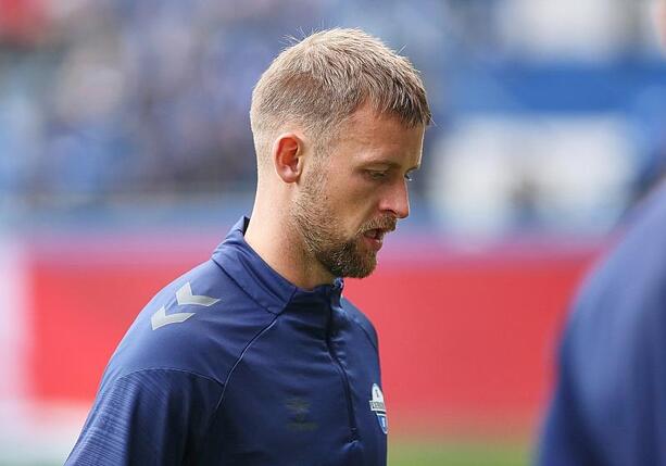 Bild vergr&ouml;&szlig;ern: 2. Bundesliga: Paderborn gleicht spät aus - Hertha verspielt Sieg