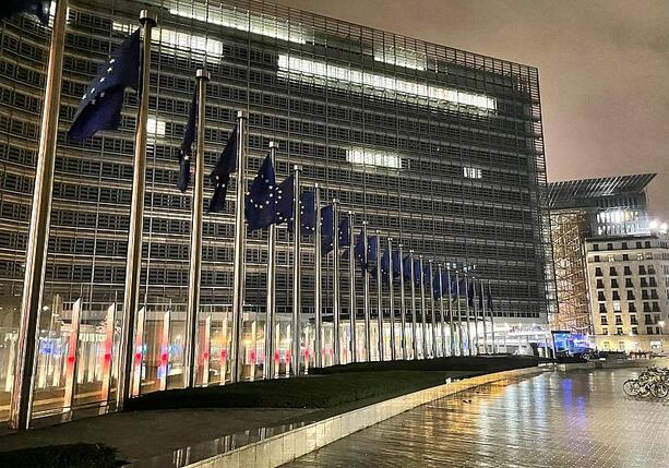 Bild vergr&ouml;&szlig;ern: Weber verteidigt Ukraine-Beschlüsse des EU-Gipfels