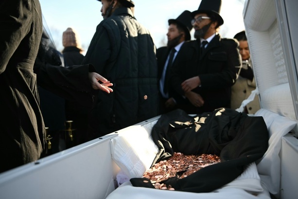 Bild vergr&ouml;&szlig;ern: Trauerfeier für den Penny in Washington