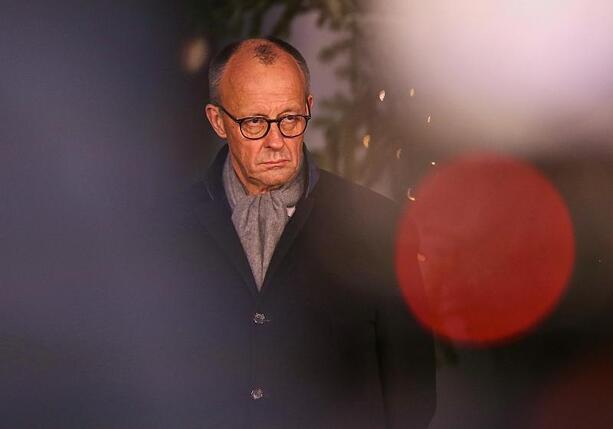 Bild vergr&ouml;&szlig;ern: Bundeskanzler wichtelt zu Weihnachten - und will Ruhe