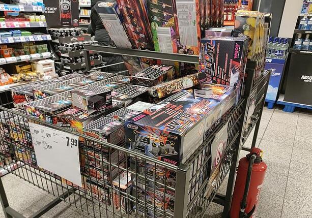 Bild vergr&ouml;&szlig;ern: Gewerkschaft der Polizei pocht auf Böllerverbot