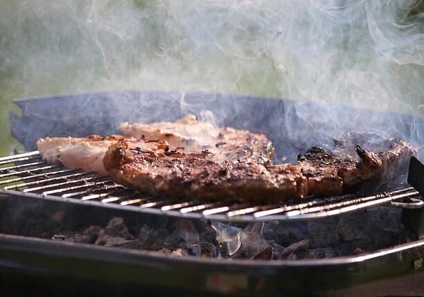 Bild vergr&ouml;&szlig;ern: Landwirtschaftsminister will auf Fleisch nicht verzichten