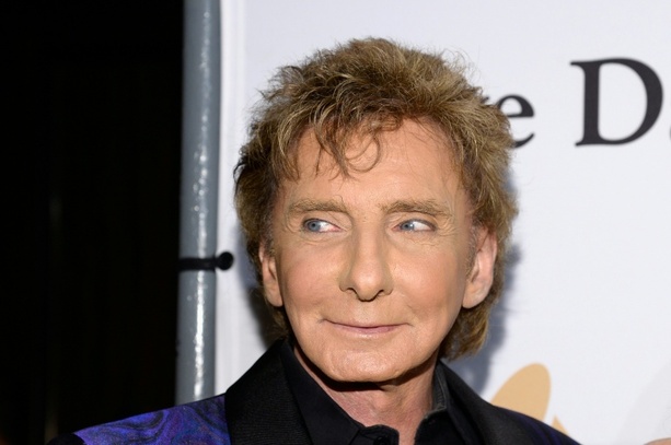 Bild vergr&ouml;&szlig;ern: US-Sänger Barry Manilow macht Lungenkrebs-Diagnose öffentlich