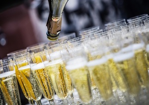 Sekt & Co.: Konsum von Schaumwein binnen zehn Jahren um ein Fünftel gesunken