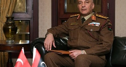 Regierungschef: Libyens Armeechef bei Flugzeugunglück in der Türkei ums Leben gekommen