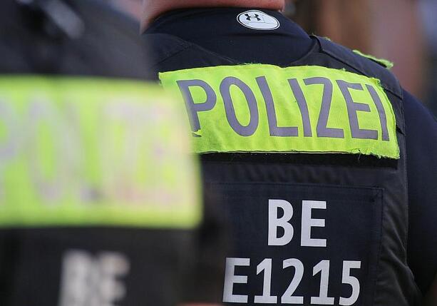 Bild vergr&ouml;&szlig;ern: Sieben verletzte Polizisten nach Ruhestörungs-Einsatz in Berlin
