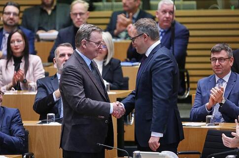 Forsa-Chef: CDU muss in Ost-Ländern mit Linken kooperieren