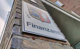 Behördengang kostet durchschnittlich 125 Minuten Zeit