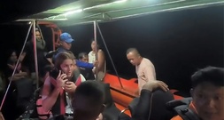 Touristenboot vor Indonesien gesunken - vierköpfige Familie aus Spanien vermisst