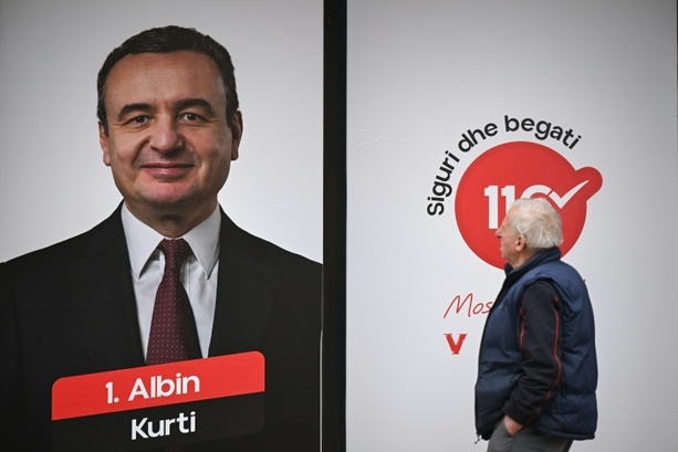 Bild vergr&ouml;&szlig;ern: Vorgezogene Neuwahlen im Kosovo inmitten von politischer Krise