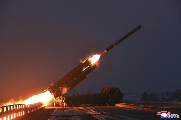 Bild vergr&ouml;&szlig;ern: Nordkorea testet zwei Langstrecken-Marschflugkörper