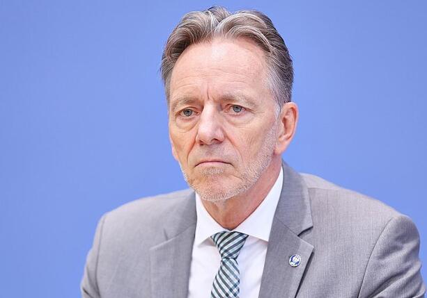 Bild vergr&ouml;&szlig;ern: BKA-Präsident dämpft Erwartungen an Drohnenabwehr