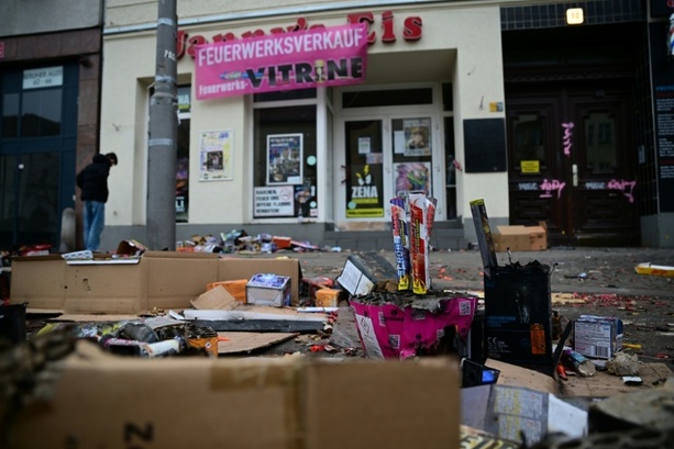 Bild vergr&ouml;&szlig;ern: Versicherer rechnen mit tausend Autobränden an Silvester