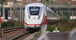 Grüne fordern besseren Service von der Bahn