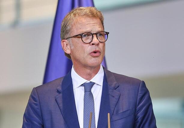 Bild vergr&ouml;&szlig;ern: Bankenpräsident fordert höheres Tempo bei Strukturreformen