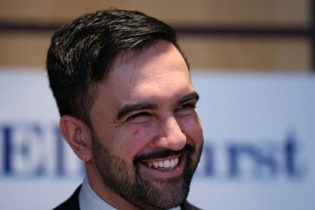 Bild vergr&ouml;&szlig;ern: Trump-Gegner Mamdani wird als neuer Bürgermeister von New York vereidigt