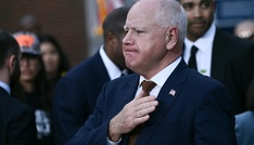 Minnesotas Gouverneur Walz steigt aus Rennen um dritte Amtszeit aus