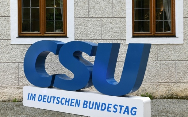 Bild vergr&ouml;&szlig;ern: Ökonomen warnen vor CSU-Plänen für Abschiebeoffensive