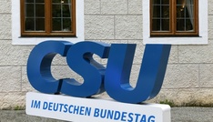 Ökonomen warnen vor CSU-Plänen für Abschiebeoffensive