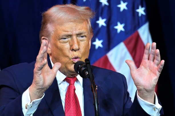 Bild vergr&ouml;&szlig;ern: Weißes Haus: Trump schließt Militäreinsatz zur Übernahme Grönlands nicht aus