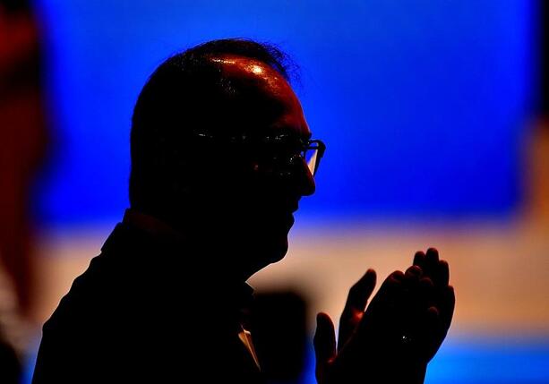 Bild vergr&ouml;&szlig;ern: Nach Stromausfall in Berlin: Grünen-Chef greift Dobrindt an