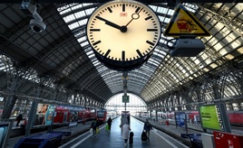 Bahn und GDL beginnen  Tarifverhandlungen - Bis Ende Februar kein Streik