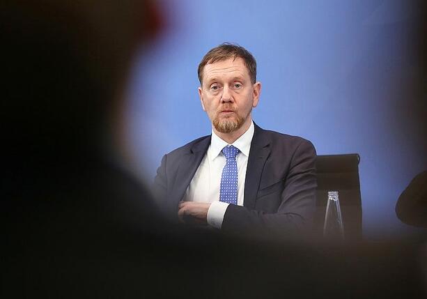 Bild vergr&ouml;&szlig;ern: Kretschmer stellt EU-Klimaziele infrage