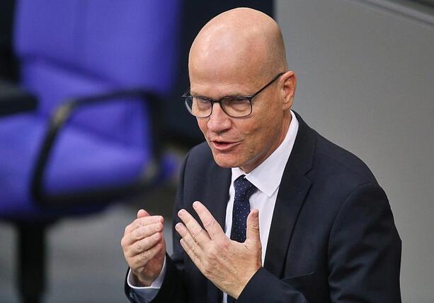 Bild vergr&ouml;&szlig;ern: CDU-Politiker Brinkhaus fordert mehr Führung von Merz