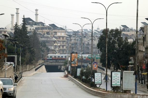 Bild vergr&ouml;&szlig;ern: Trotz Waffenruhe mit Kurden: Syrische Armee kündigt weitere Angriffe in Aleppo an