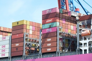 Deutsche Exportwirtschaft leidet unter Trump-Zöllen: Ausfuhren im November gesunken