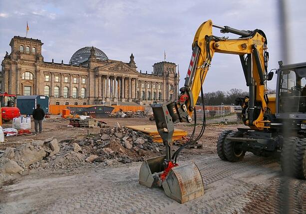Bild vergr&ouml;&szlig;ern: Bundestagsneubau in Berlin könnte über eine Milliarde Euro kosten