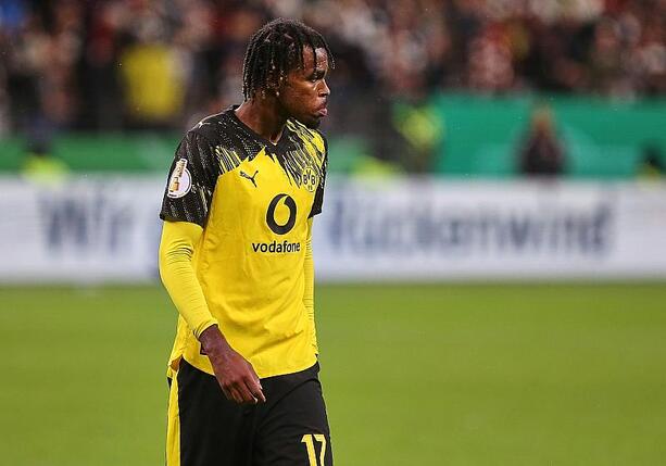 Bild vergr&ouml;&szlig;ern: Bundesliga: Frankfurt und BVB trennen sich unentschieden