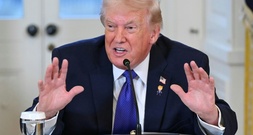 Trump droht mit Übernahme Grönlands auf 