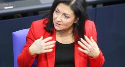 Grünen-Chef attackiert Wirtschaftsministerin als Fehlbesetzung