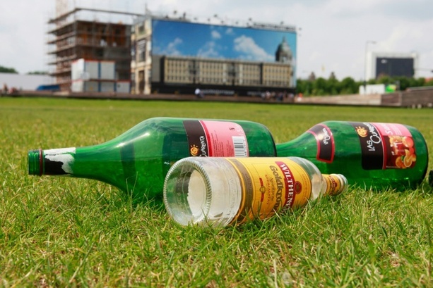 Bild vergr&ouml;&szlig;ern: Gesundheitspolitiker werben für höhere Alkoholpreise - Zuspruch von Ärzten