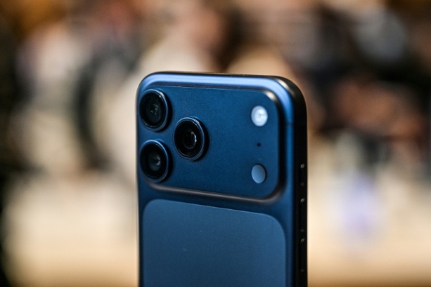 Bild vergr&ouml;&szlig;ern: Verivox: Smartphone-Kauf ohne Mobilfunkvertrag unterm Strich deutlich günstiger